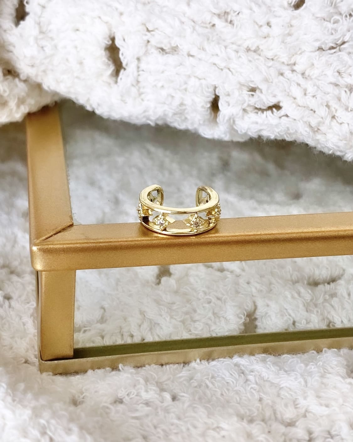 EAR CUFF