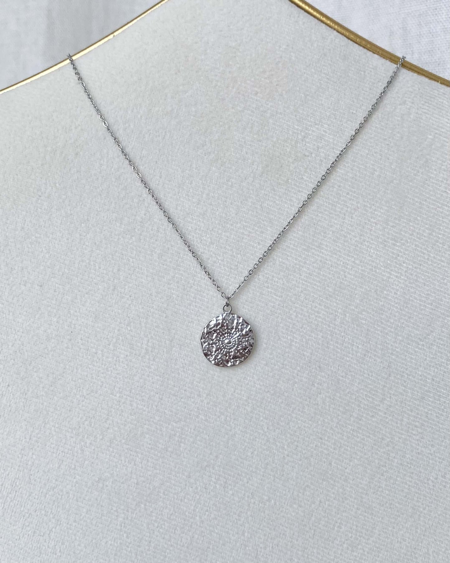 Collier Médaille NINA